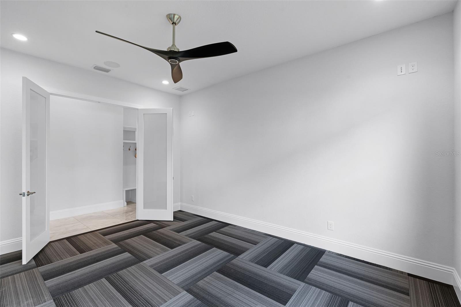 Image 75 of 95 For 4065 Isabella Circle