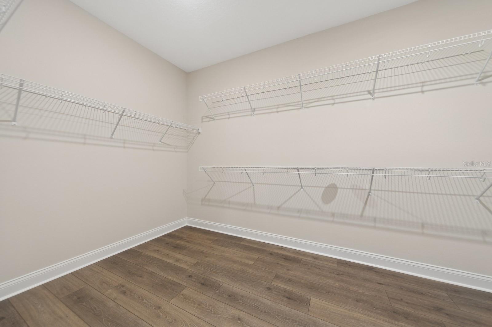 Image 18 of 39 For 13187 Telsen Street 38