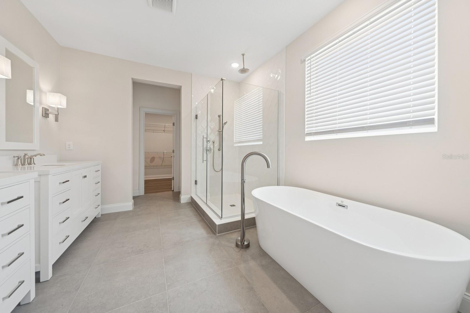 Image 20 of 39 For 13187 Telsen Street 38