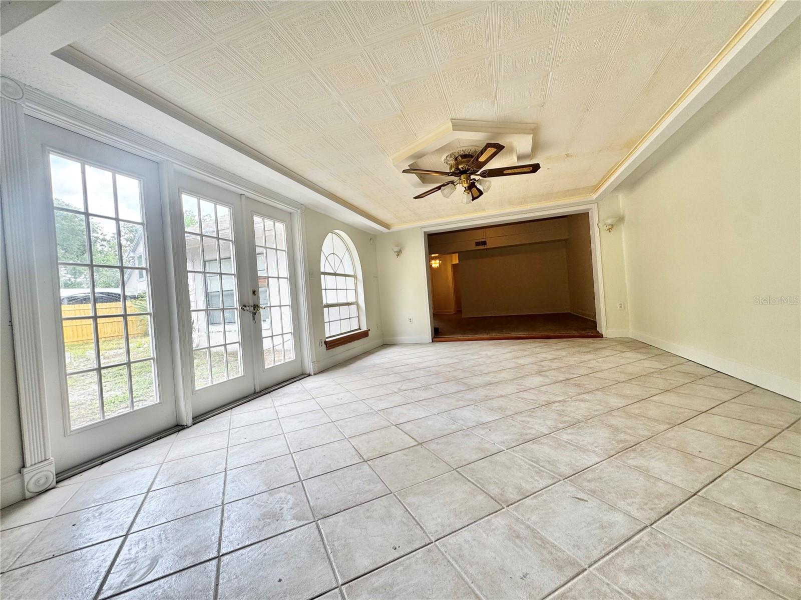Image 8 of 14 For 310 Foxboro Court