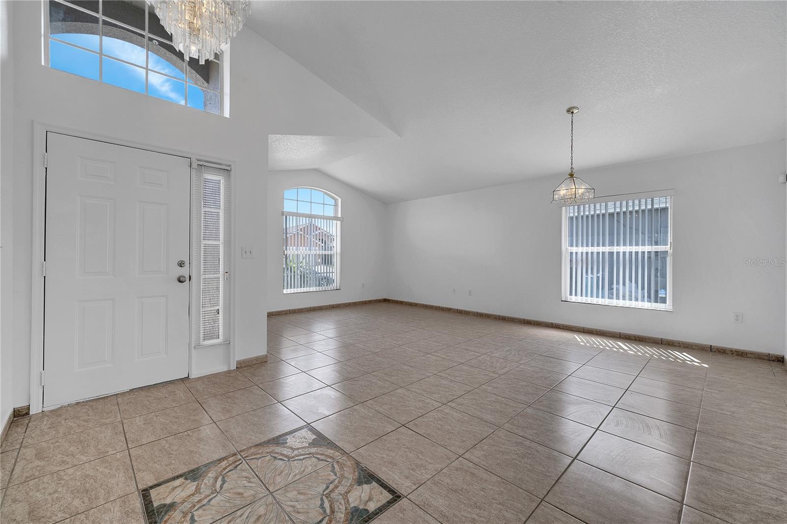 Image 3 of 52 For 2422 Black Powder Lane