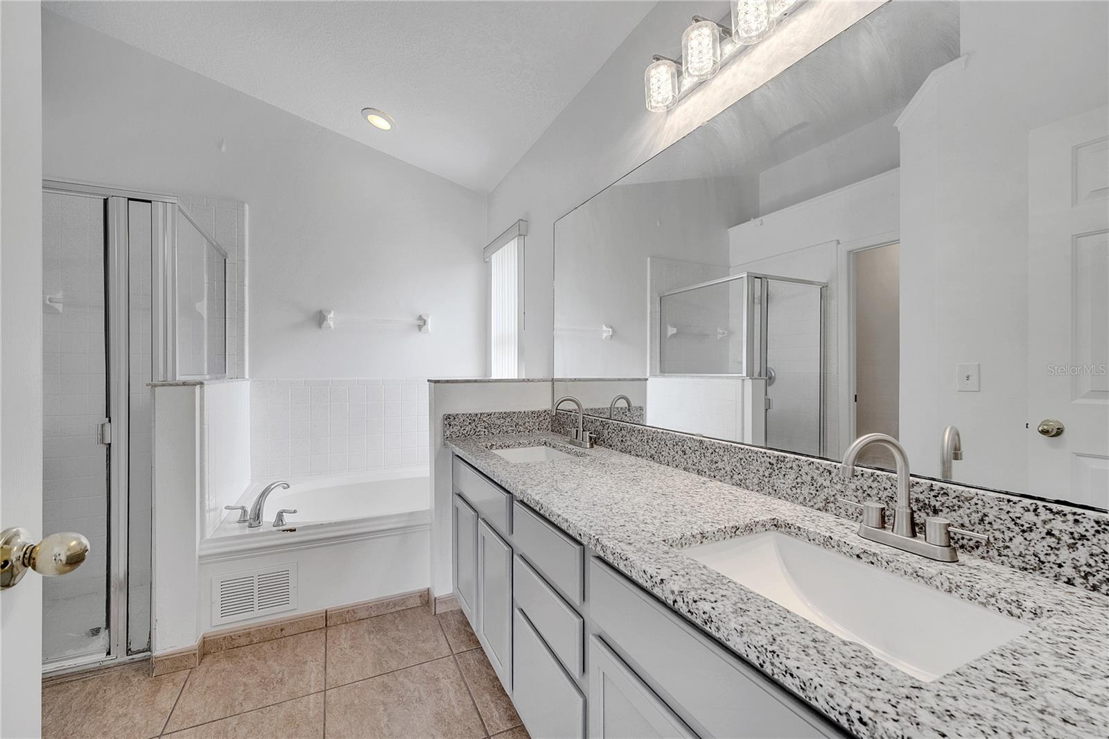 Image 4 of 52 For 2422 Black Powder Lane