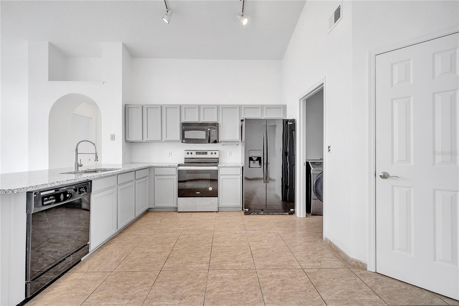 Image 7 of 52 For 2422 Black Powder Lane