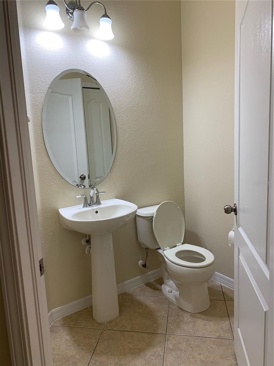 Image 6 of 13 For 15511 Campden Street