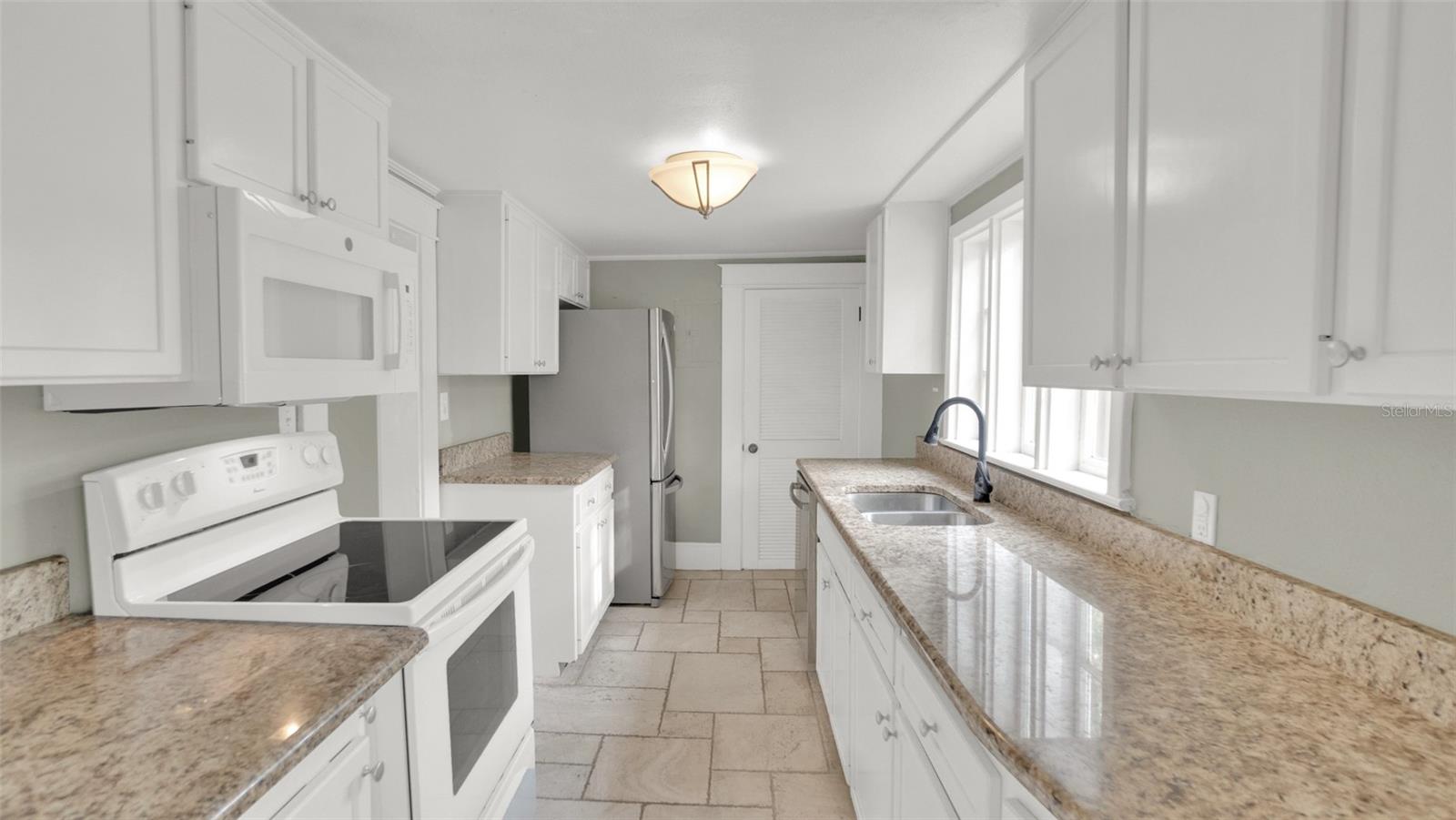 Image 11 of 30 For 341 Hillman Avenue