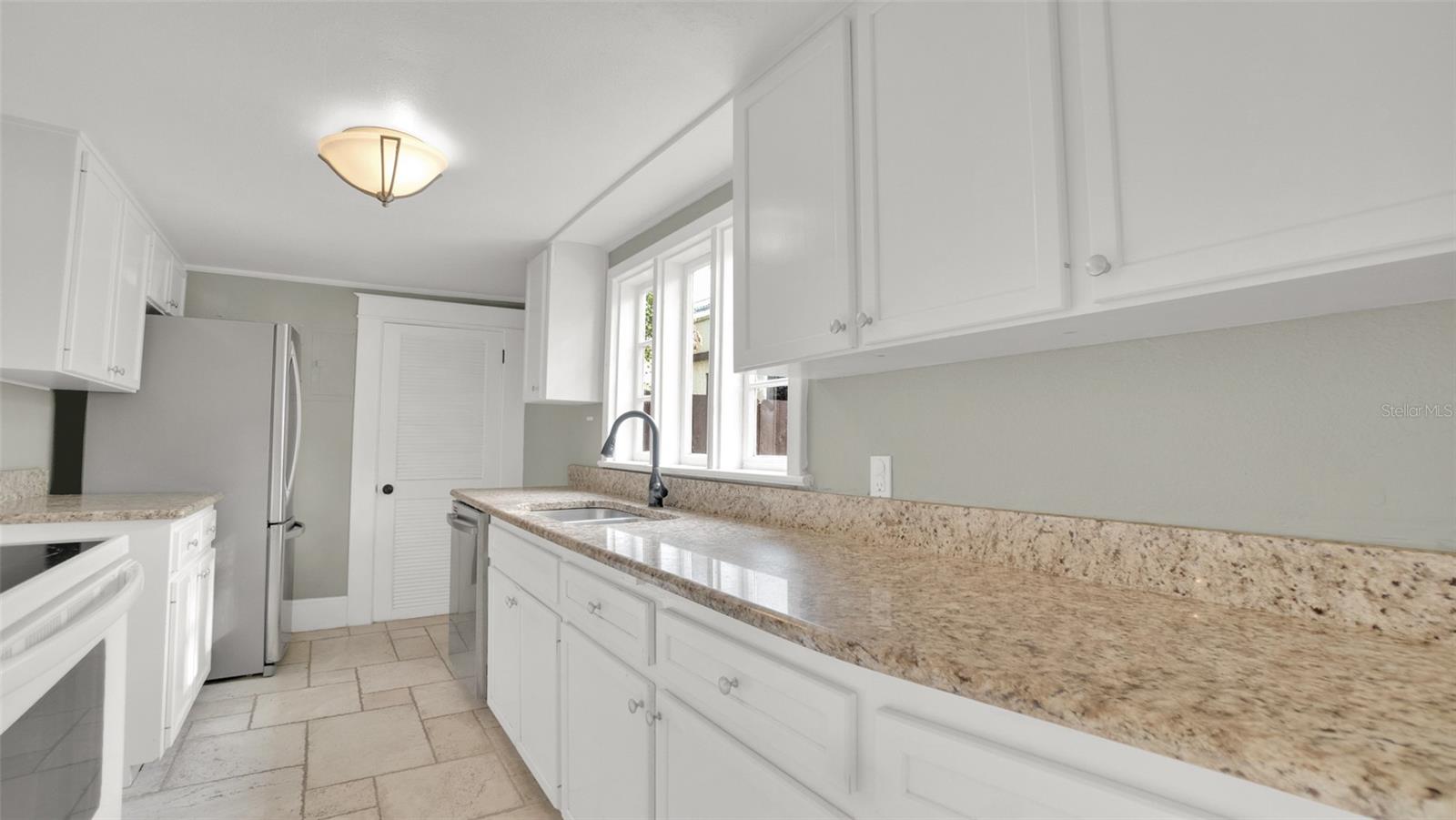 Image 12 of 30 For 341 Hillman Avenue