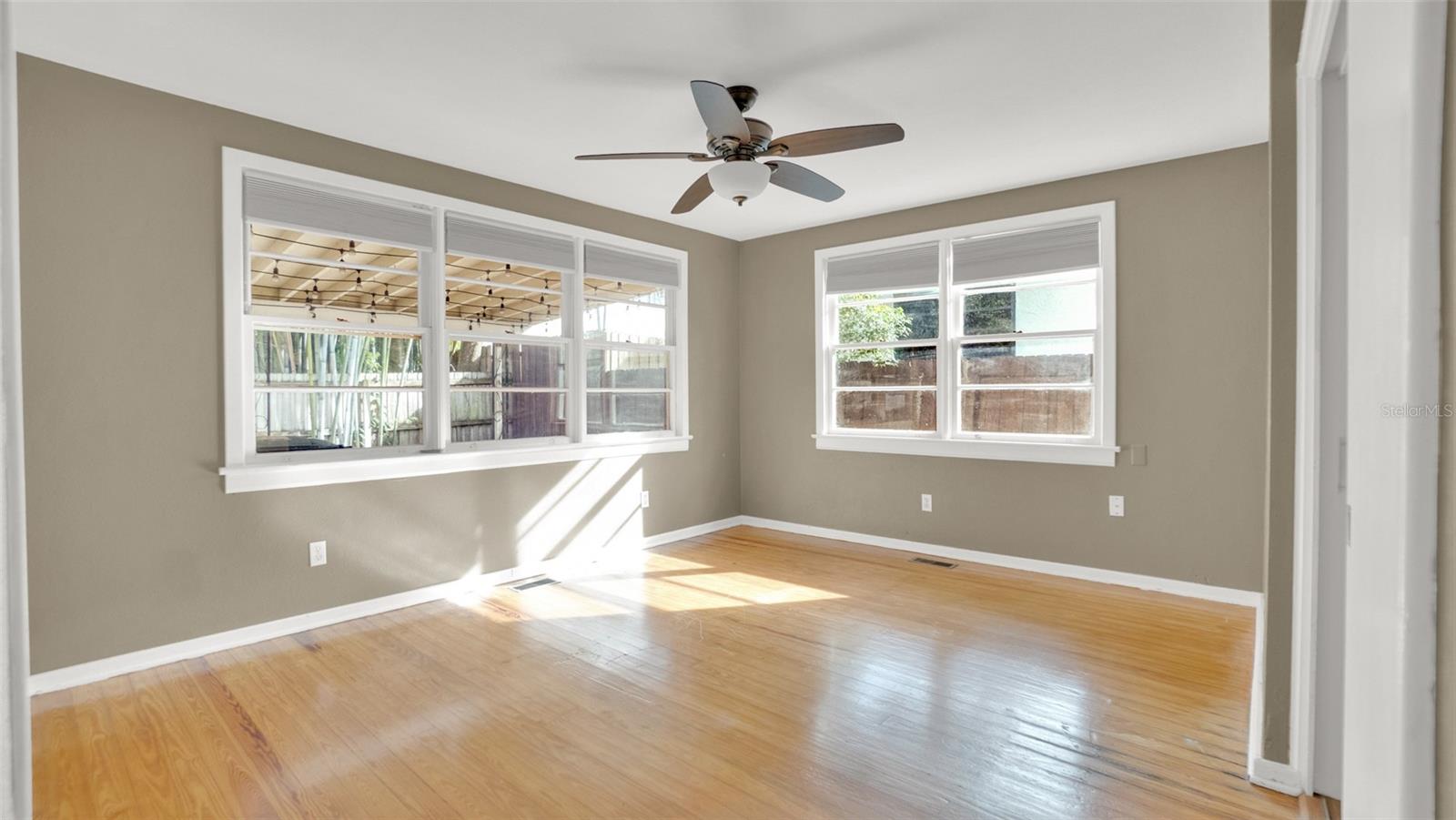 Image 14 of 30 For 341 Hillman Avenue