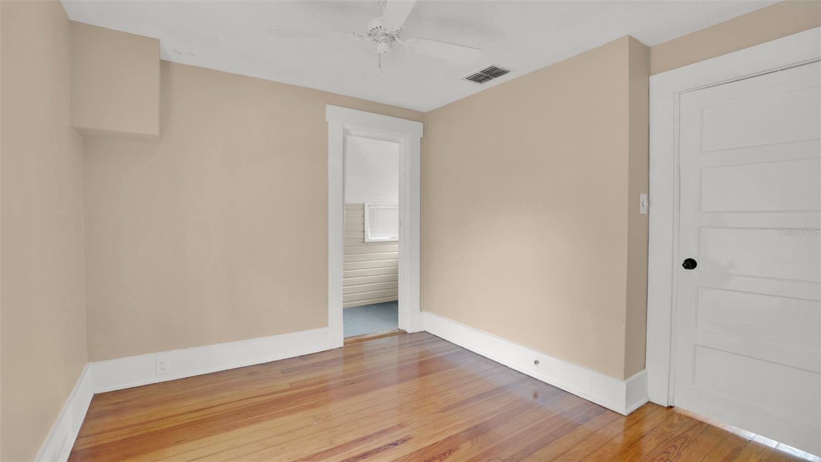 Image 22 of 30 For 341 Hillman Avenue