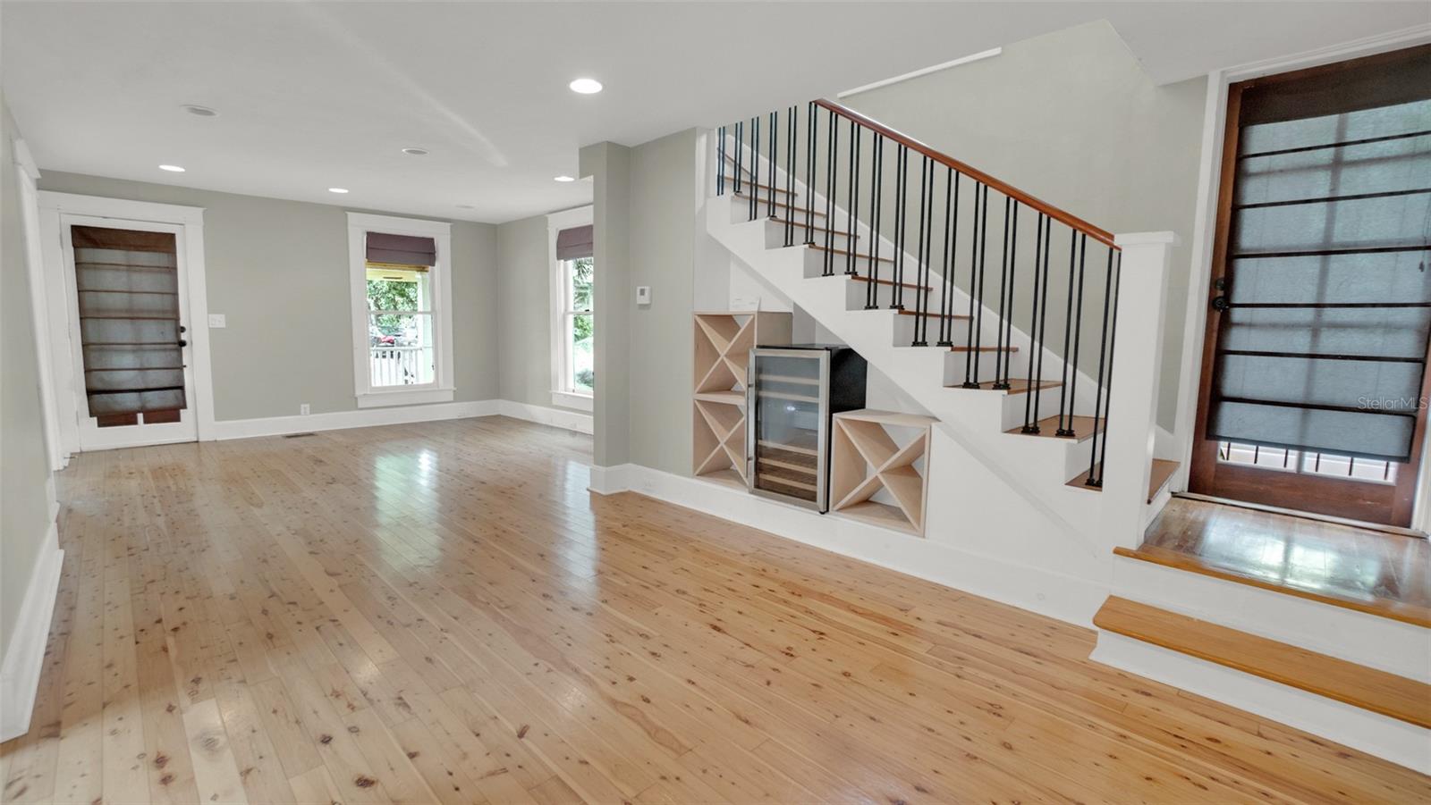 Image 7 of 30 For 341 Hillman Avenue