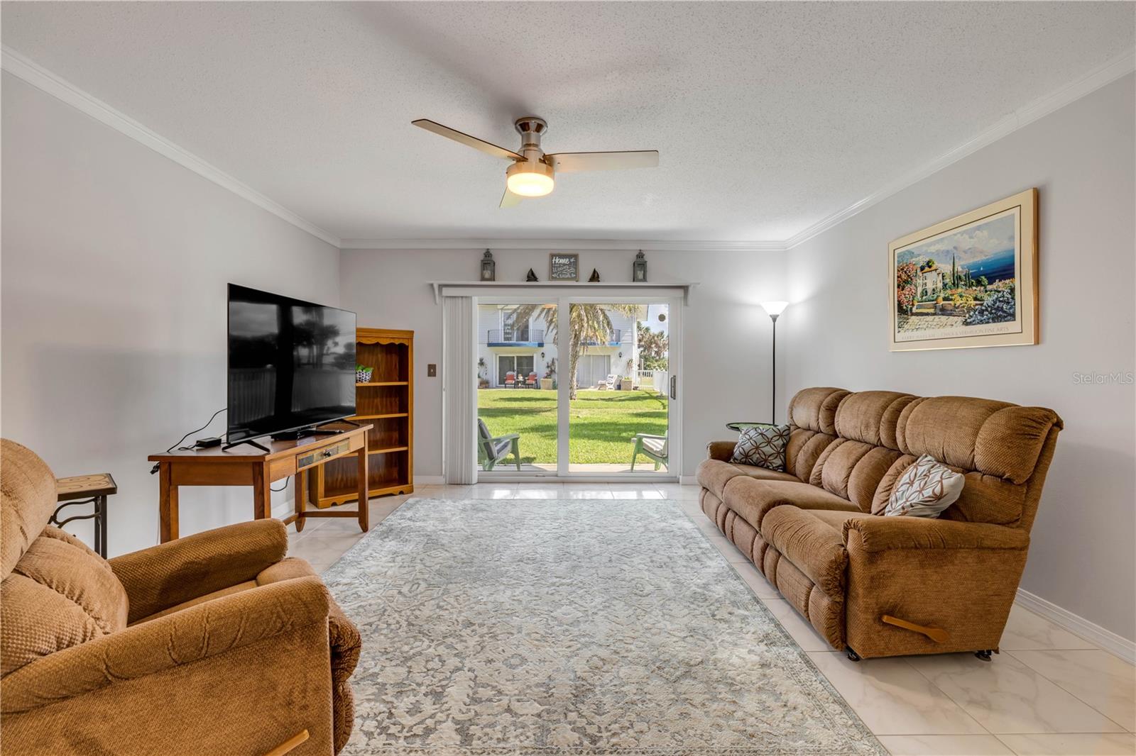 Image 10 of 32 For 2750 Ocean Shore Boulevard 350