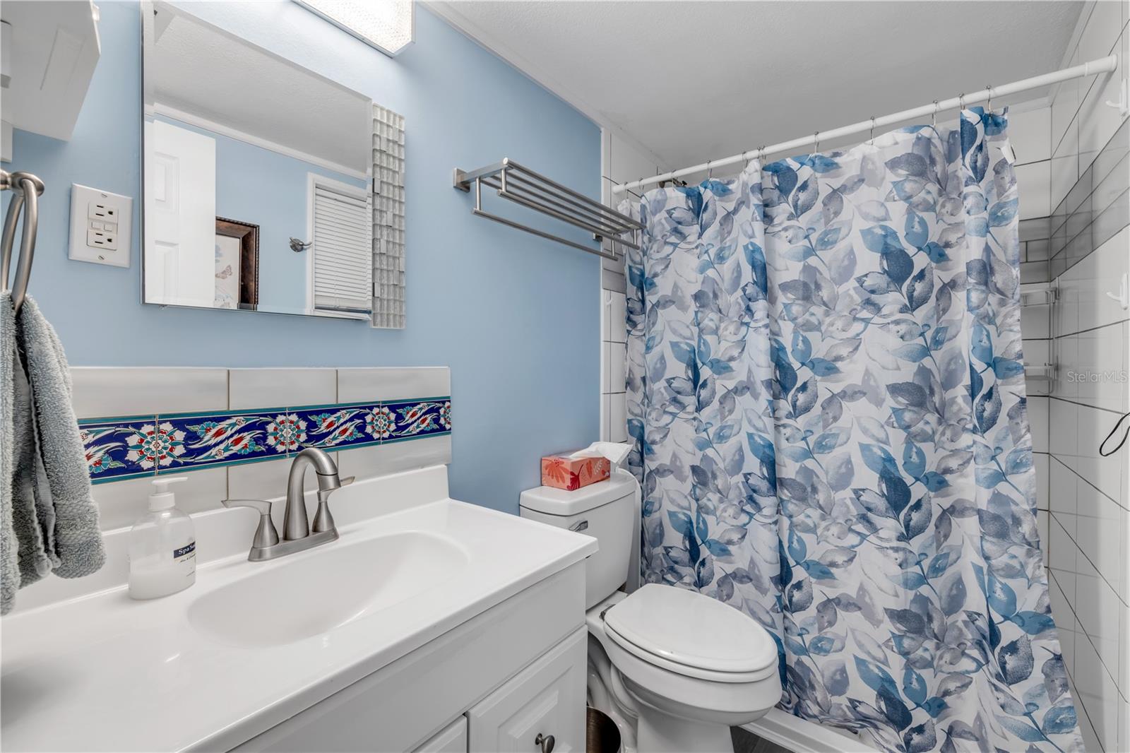 Image 5 of 32 For 2750 Ocean Shore Boulevard 350