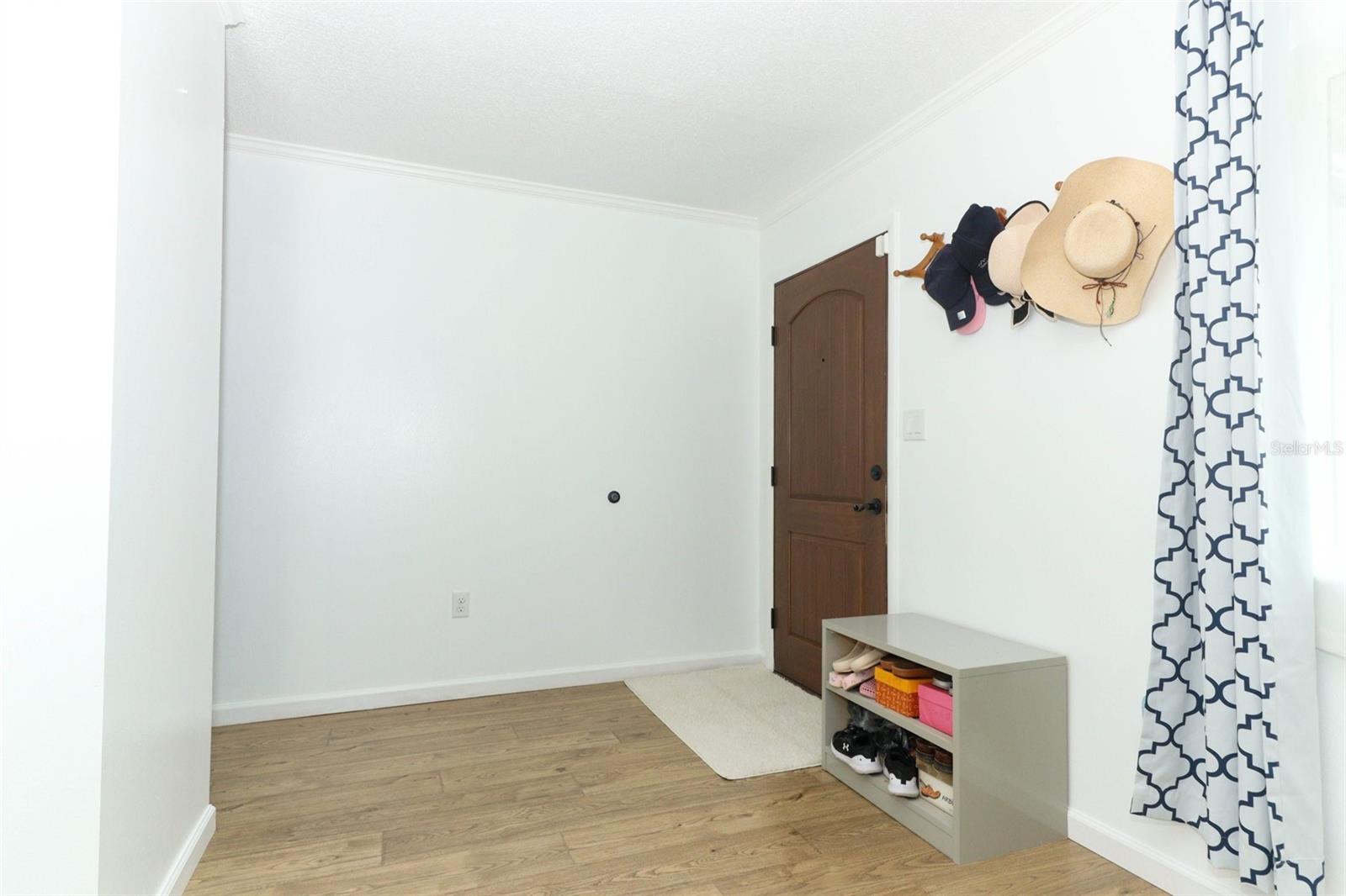 Image 4 of 32 For 205 Sanora Boulevard