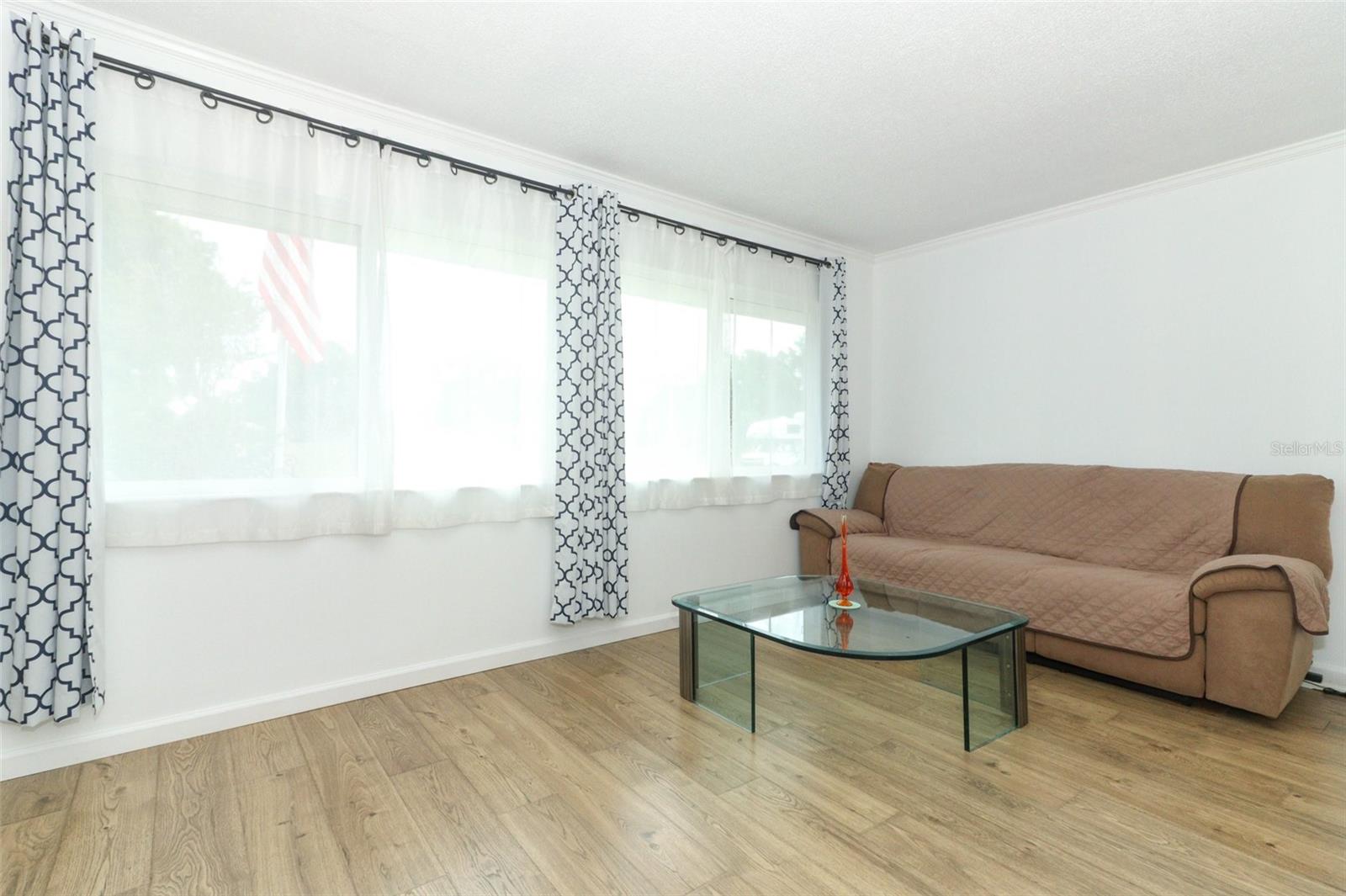 Image 6 of 32 For 205 Sanora Boulevard