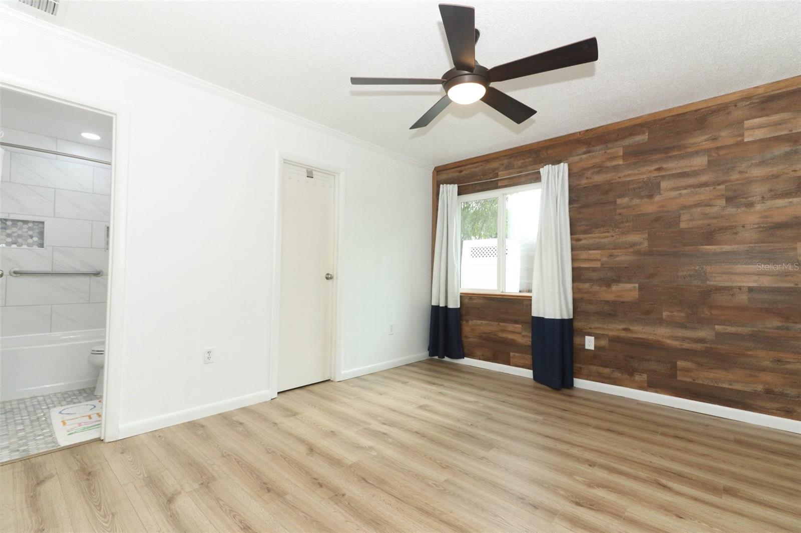 Image 7 of 32 For 205 Sanora Boulevard