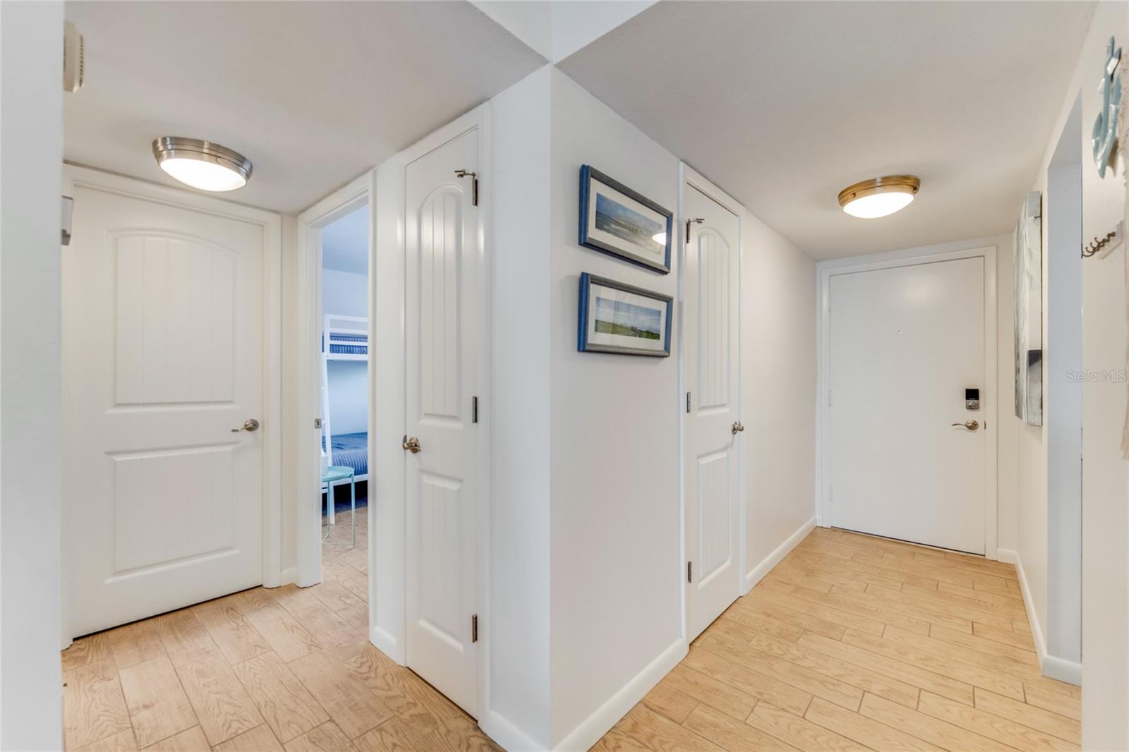 Image 13 of 30 For 4153 Atlantic Avenue 3070