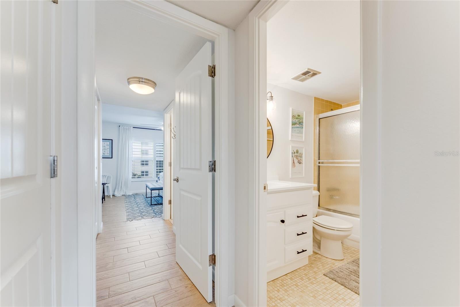 Image 16 of 30 For 4153 Atlantic Avenue 3070