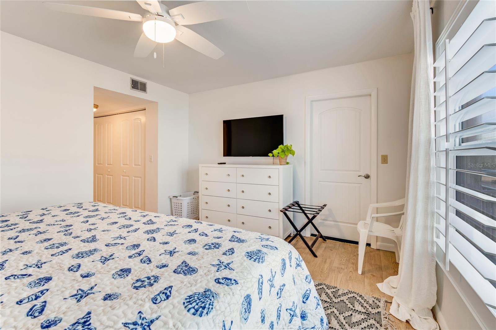 Image 21 of 30 For 4153 Atlantic Avenue 3070