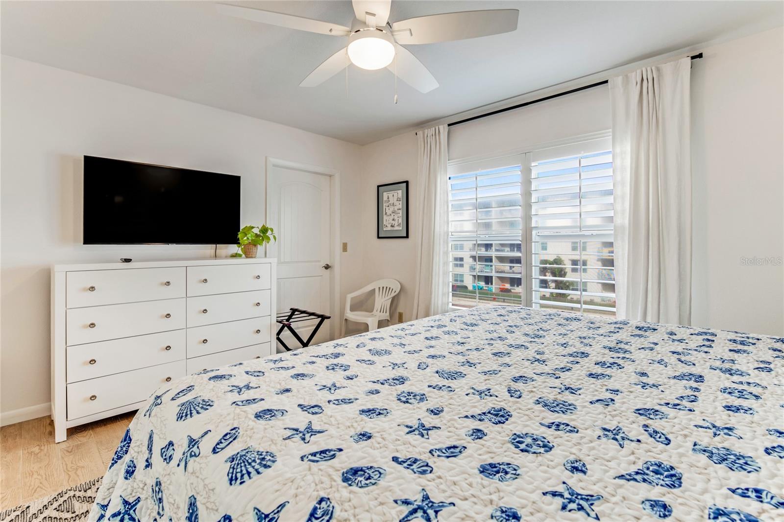 Image 22 of 30 For 4153 Atlantic Avenue 3070