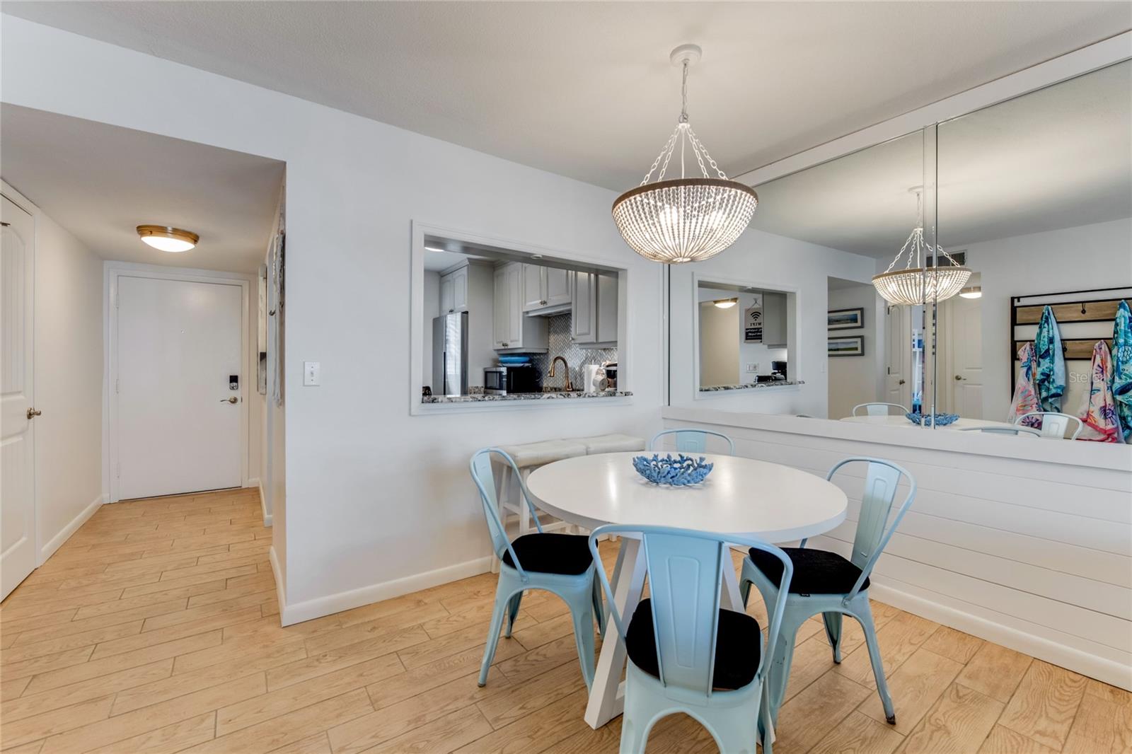 Image 8 of 30 For 4153 Atlantic Avenue 3070