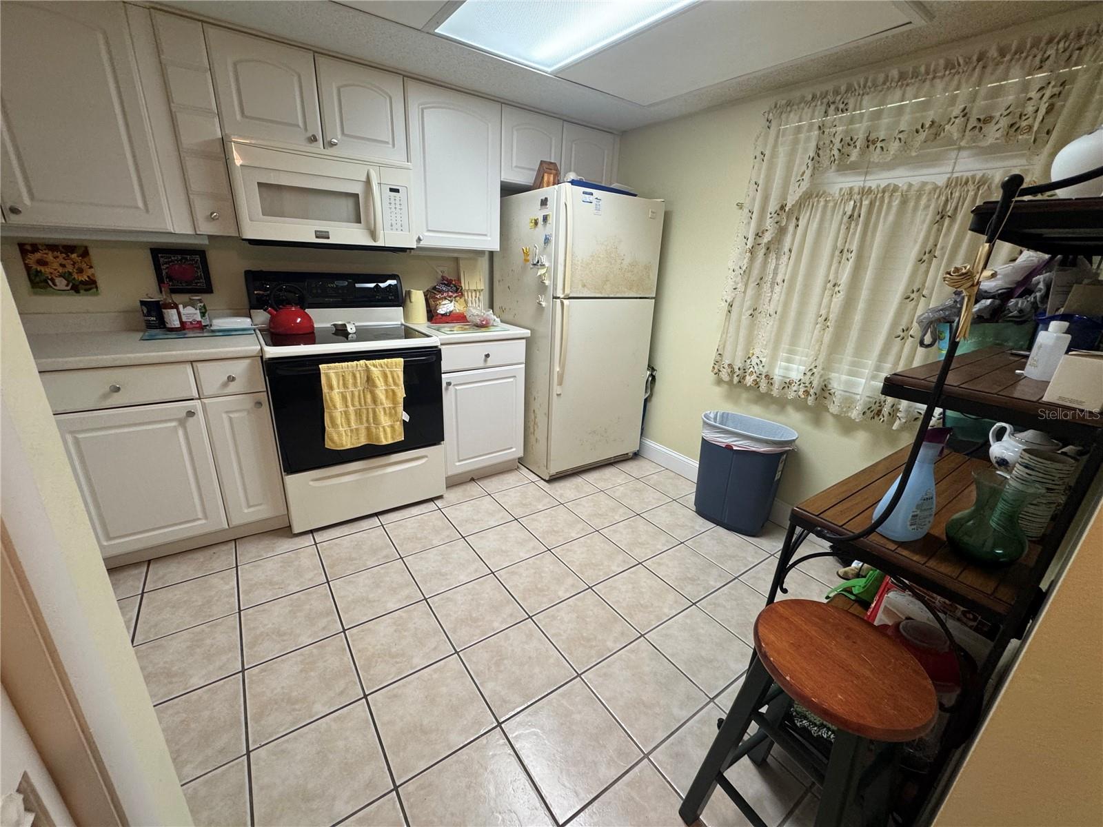 Image 4 of 14 For 129 Caryl Way 129