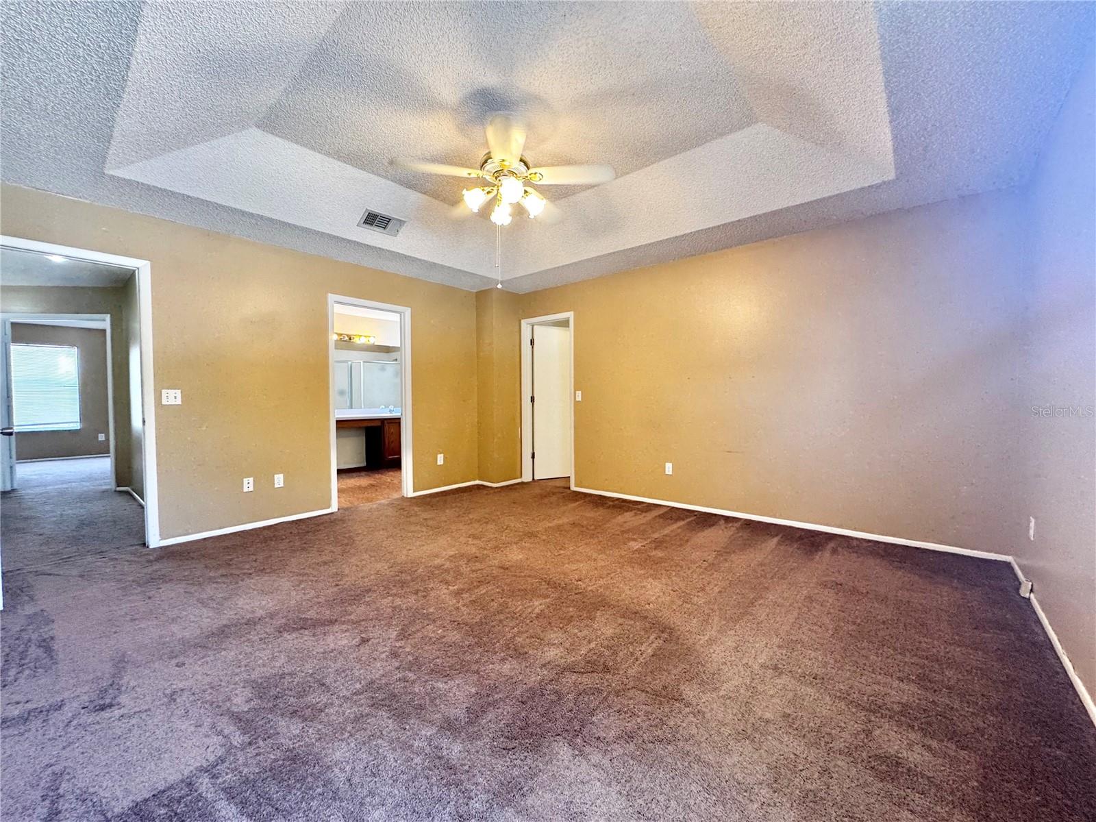 Image 16 of 21 For 305 Sterling Lake Drive