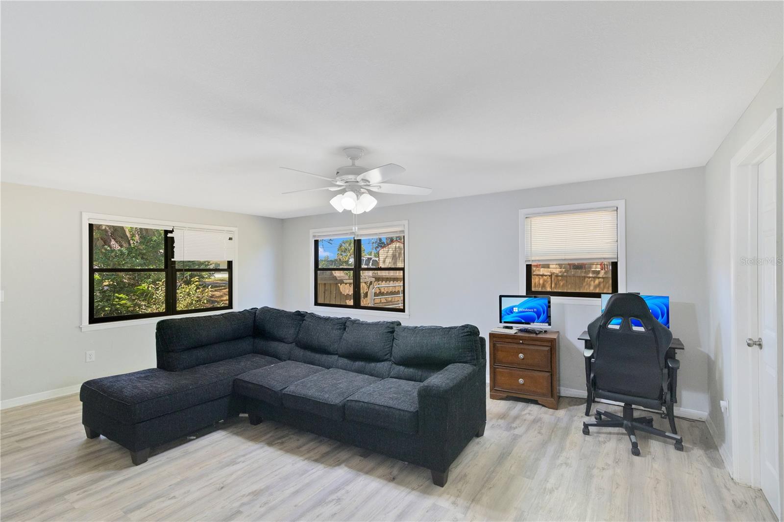 Image 10 of 26 For 2927 Ahern Drive