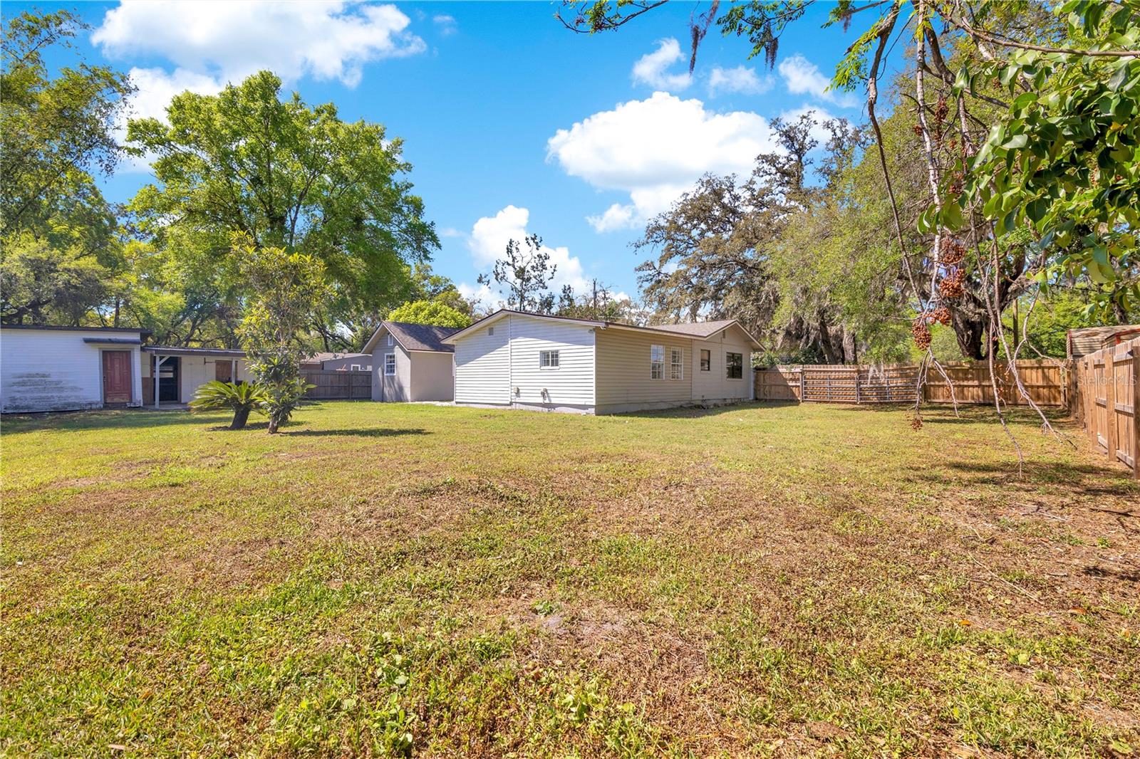 Image 20 of 26 For 2927 Ahern Drive