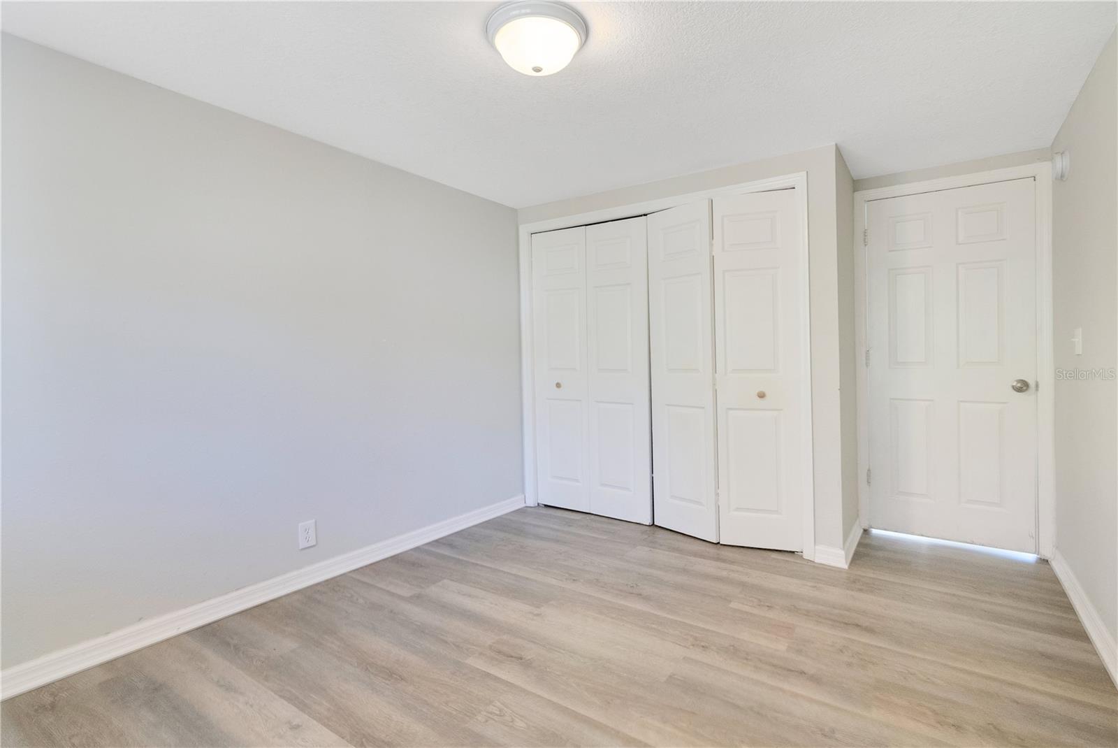 Image 8 of 26 For 2927 Ahern Drive