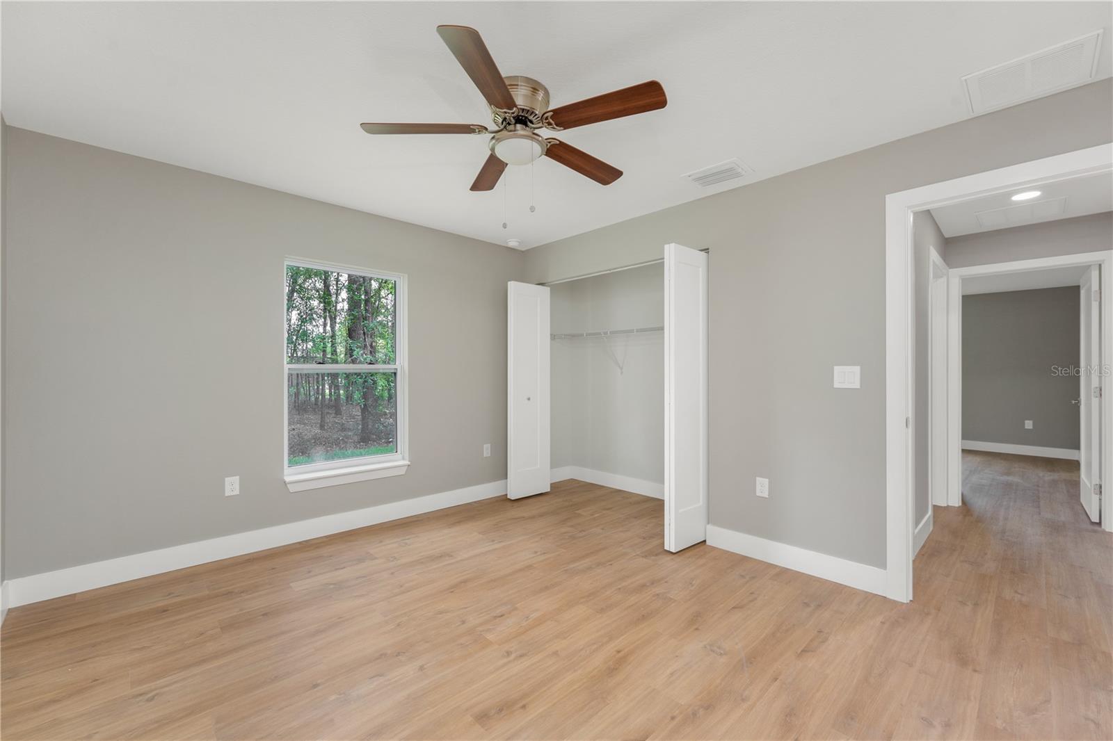 Listing photo id 16 for 274 Bolero Place