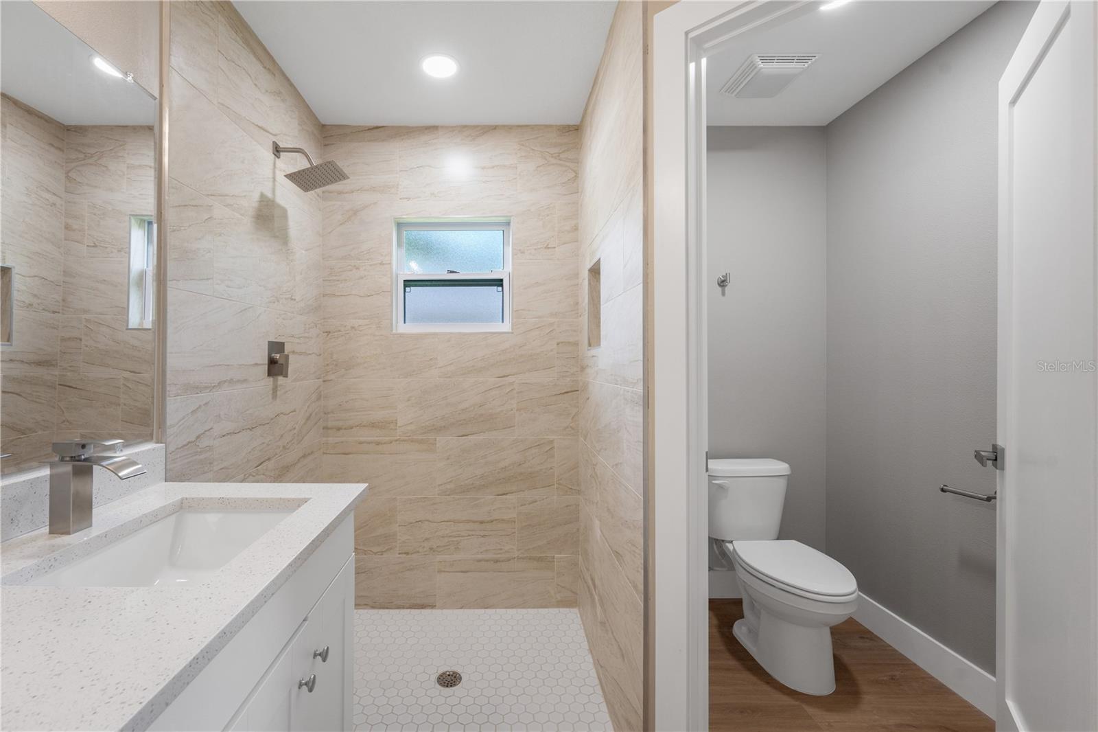 Listing photo id 18 for 274 Bolero Place
