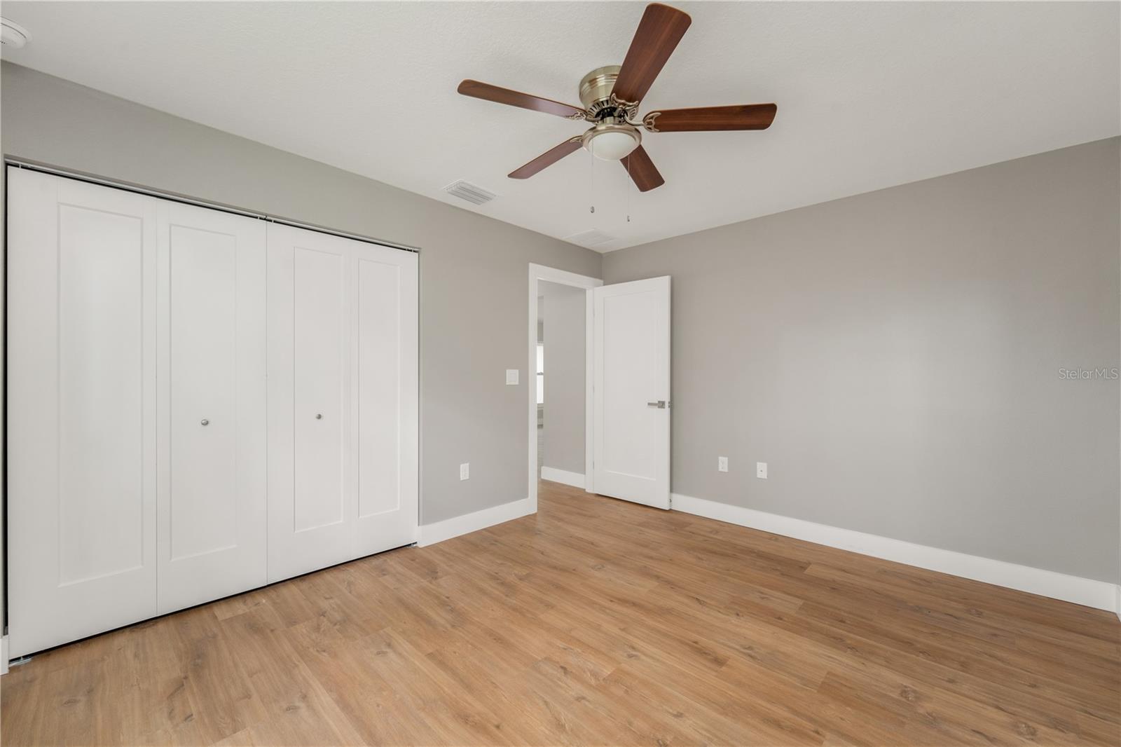 Listing photo id 22 for 274 Bolero Place