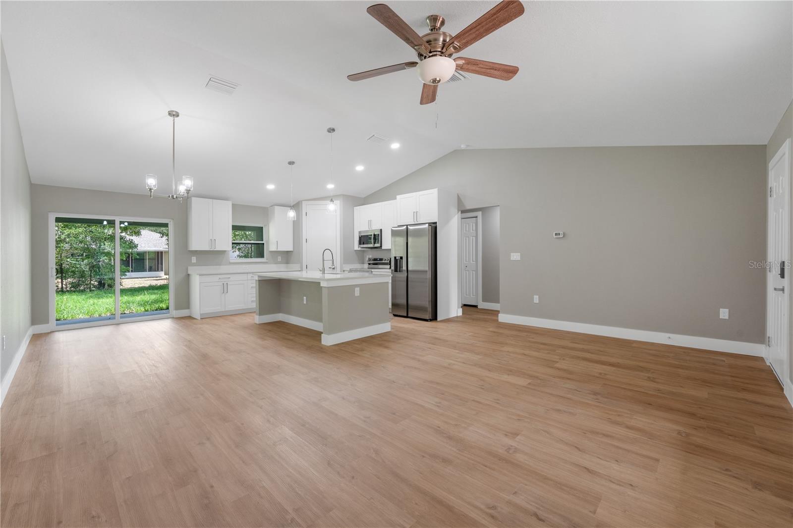 Listing photo id 6 for 274 Bolero Place