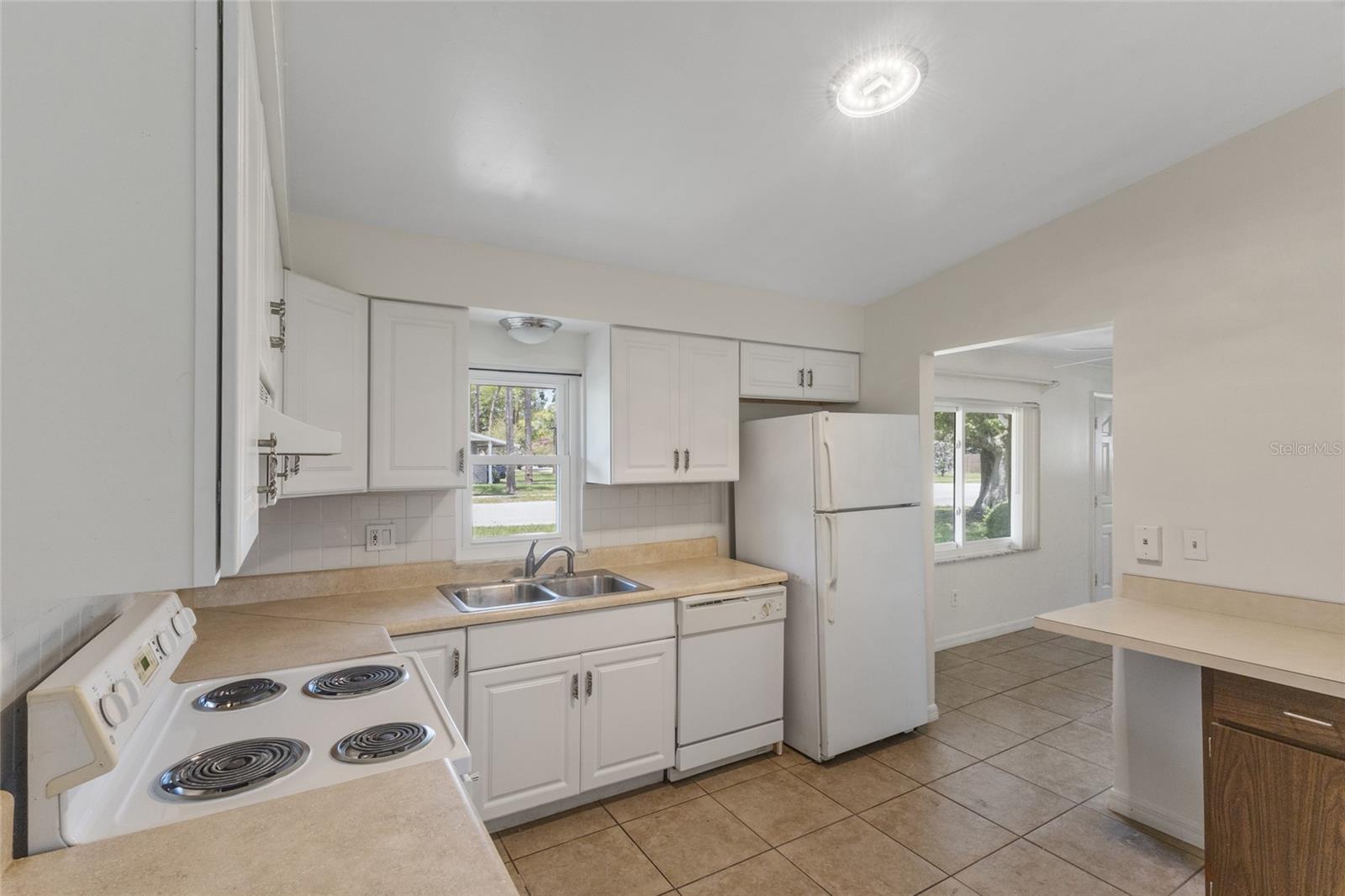 Image 7 of 26 For 891 Wayman Street