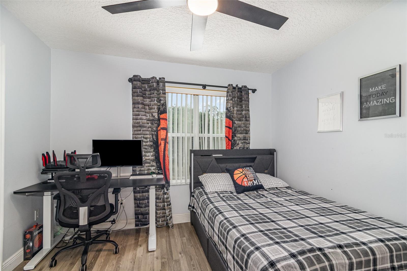 Image 20 of 33 For 2117 Stone Abbey Boulevard