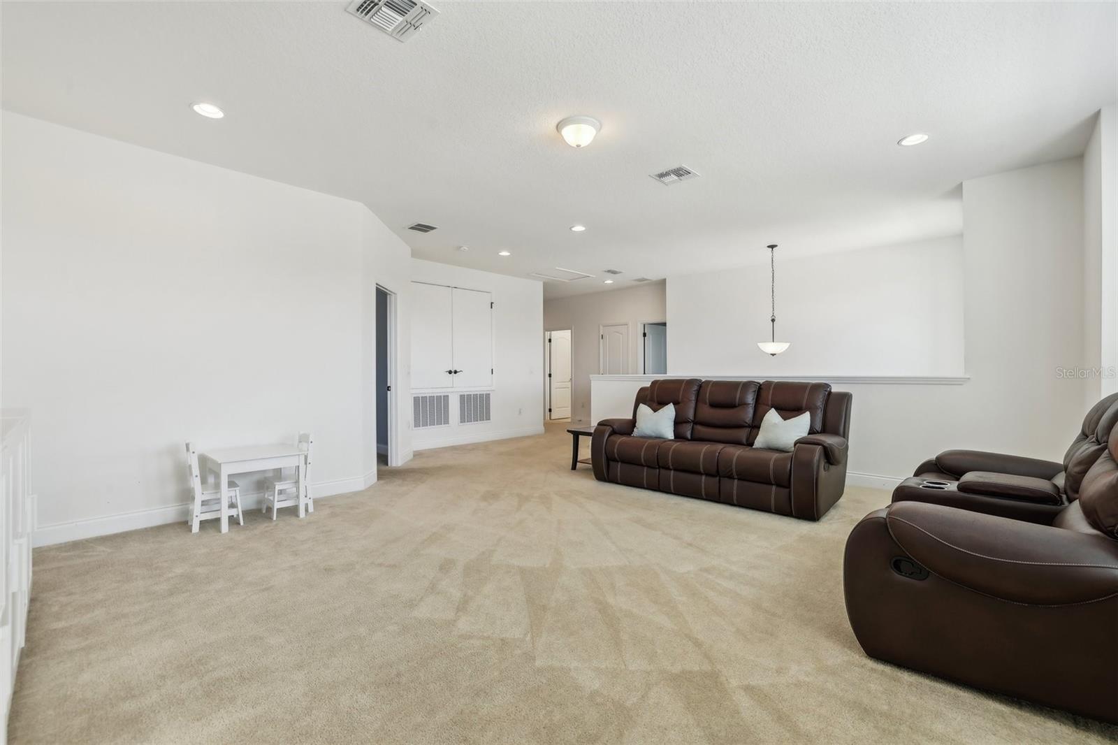 Image 60 of 75 For 17226 Hickory Wind Drive