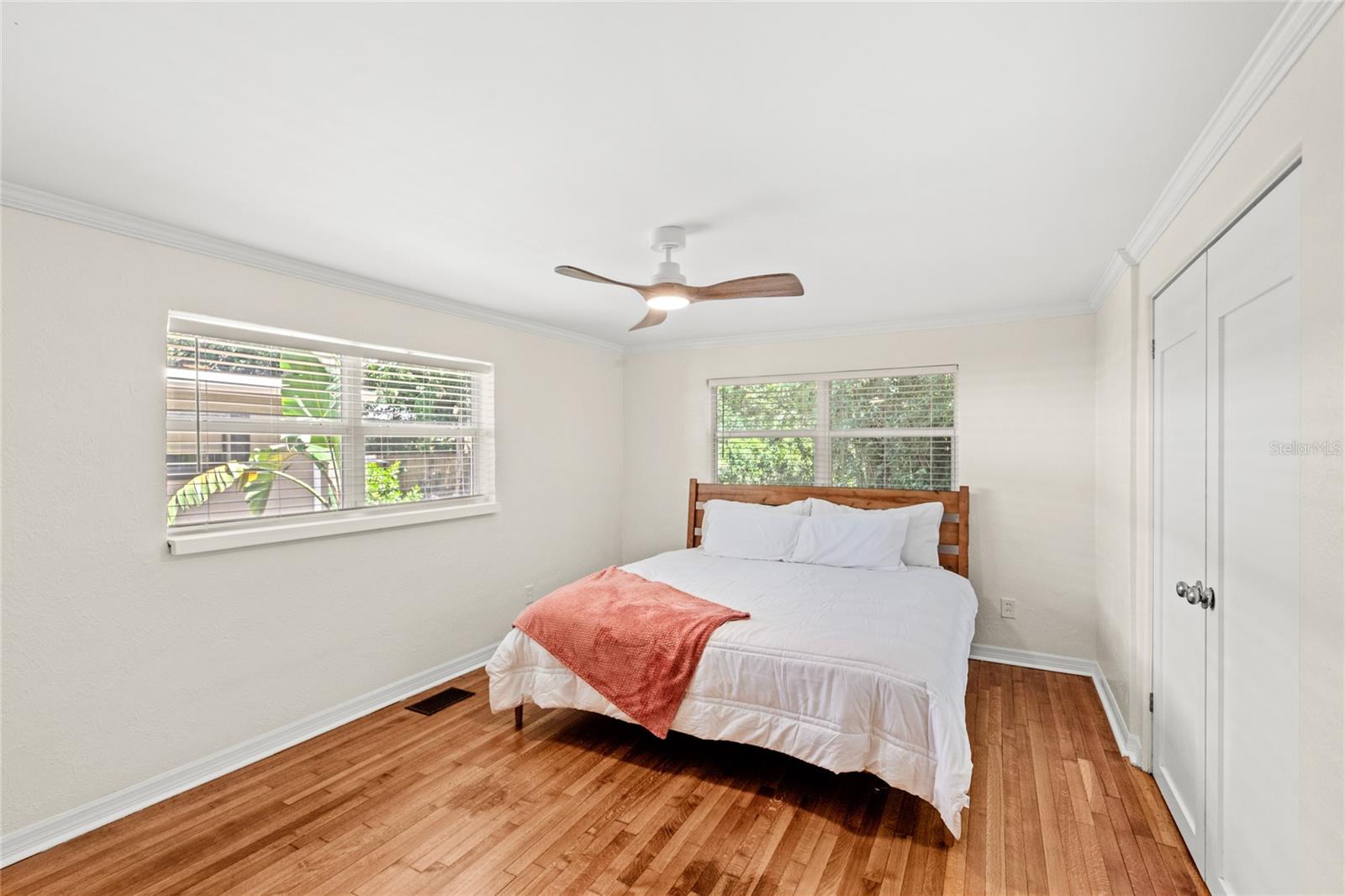 Image 13 of 32 For 141 Lawsona Boulevard