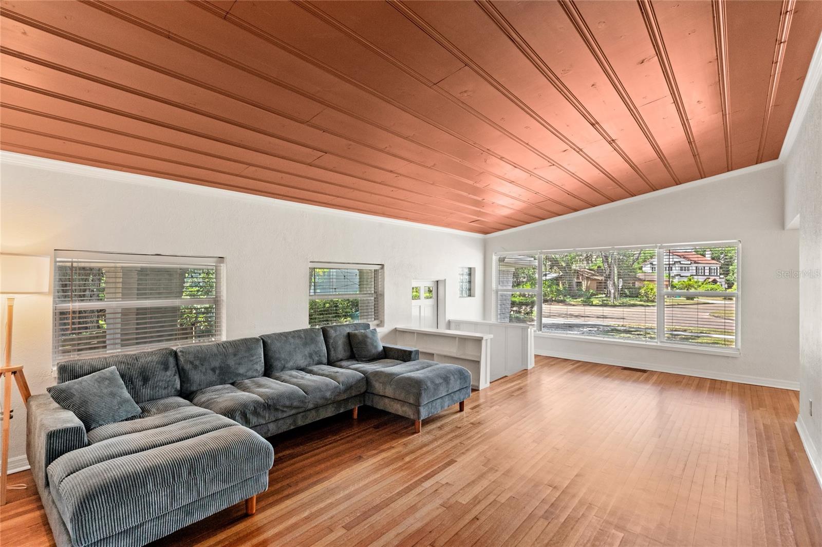 Image 7 of 32 For 141 Lawsona Boulevard