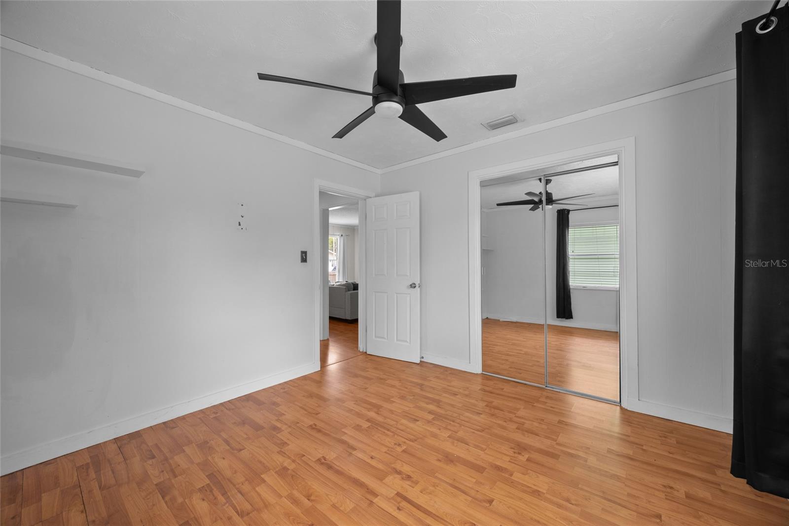 Image 7 of 27 For 1010 Timor Avenue