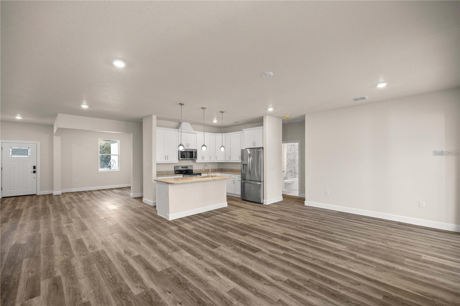 Image 6 of 11 For 1861 W Hamshire Blvd
