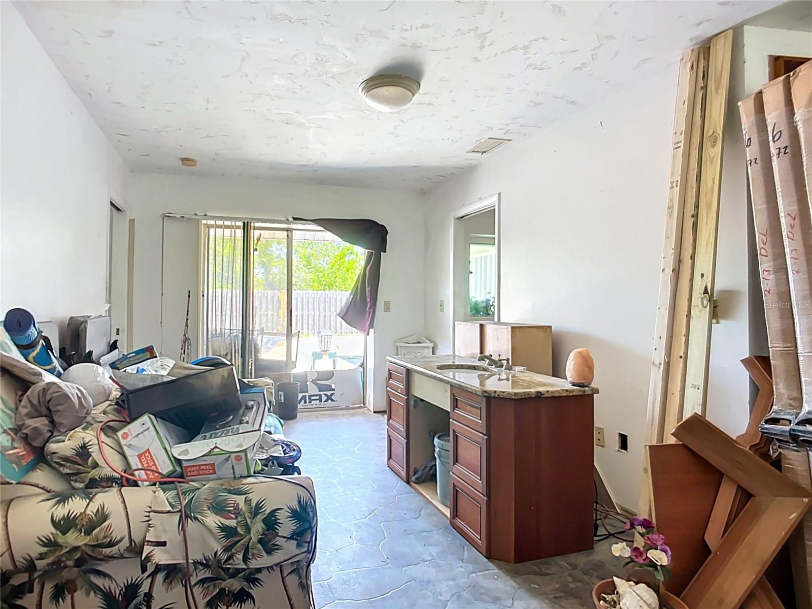 Image 14 of 39 For 1369 Brookside Drive