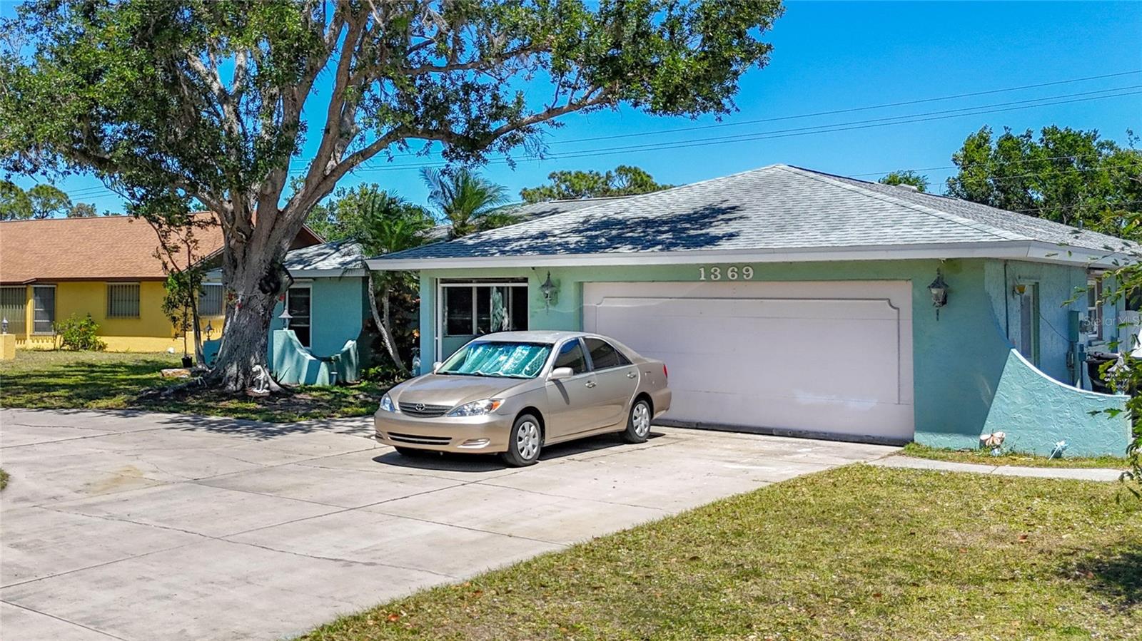 Image 2 of 39 For 1369 Brookside Drive