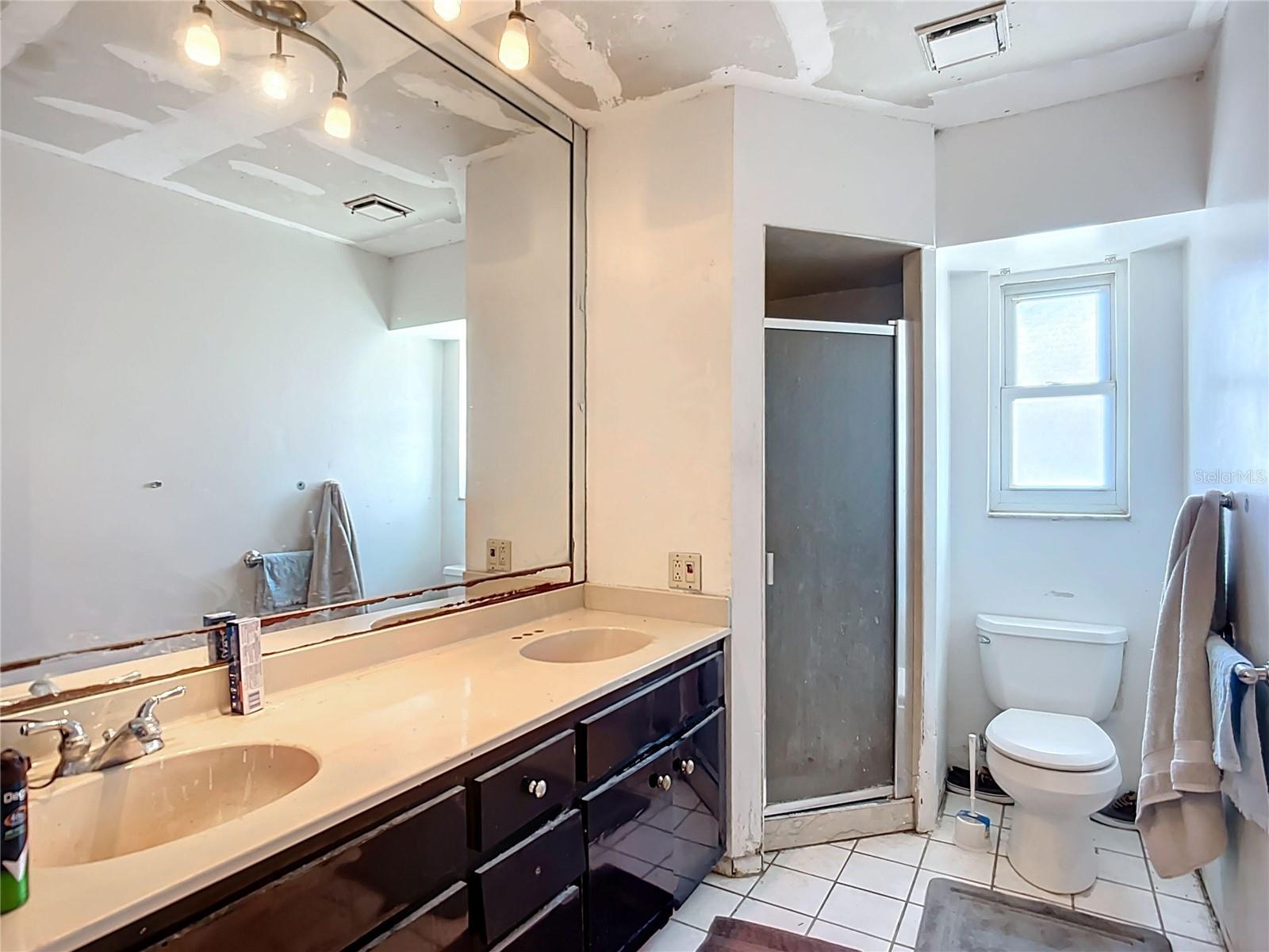 Image 20 of 39 For 1369 Brookside Drive
