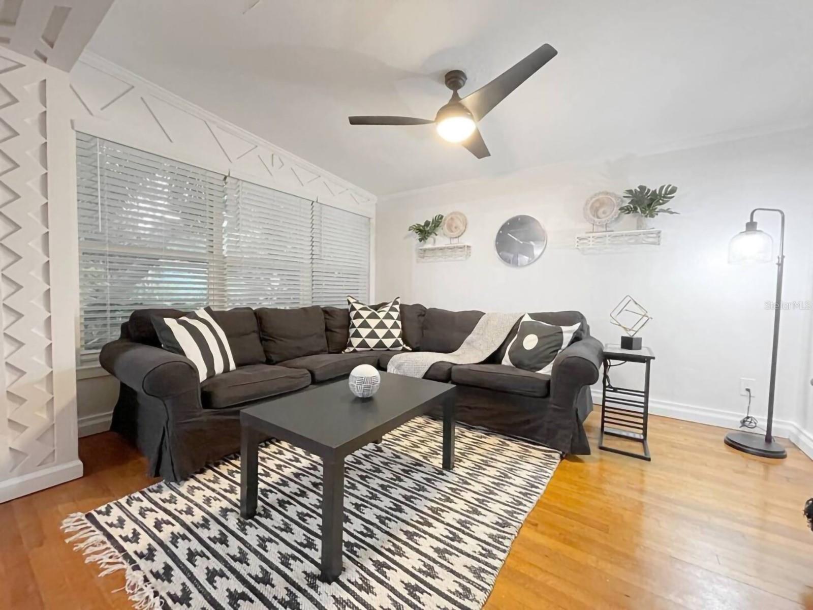 Image 4 of 36 For 318 Jersey Street