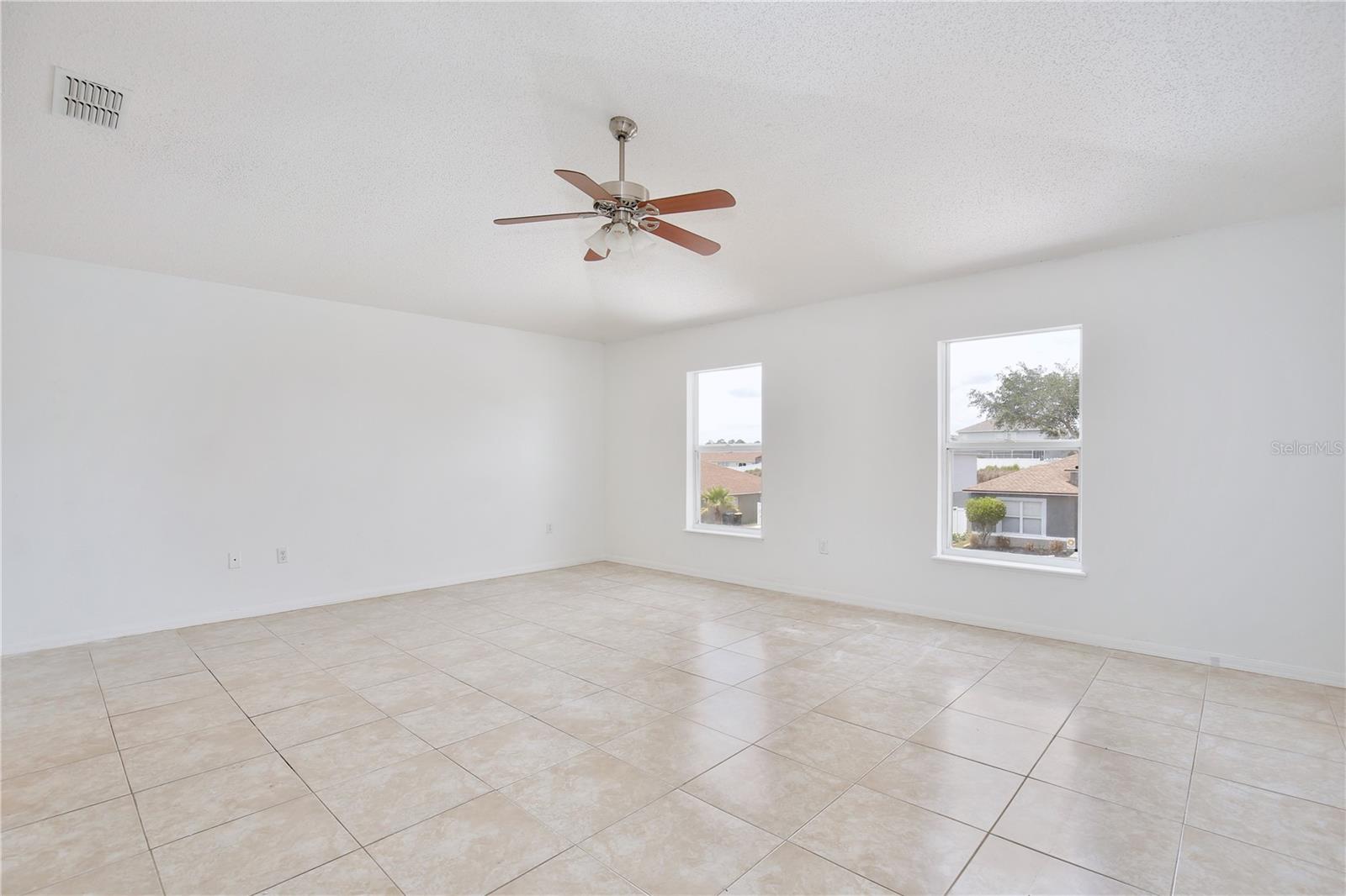 Image 19 of 49 For 629 Milford Drive