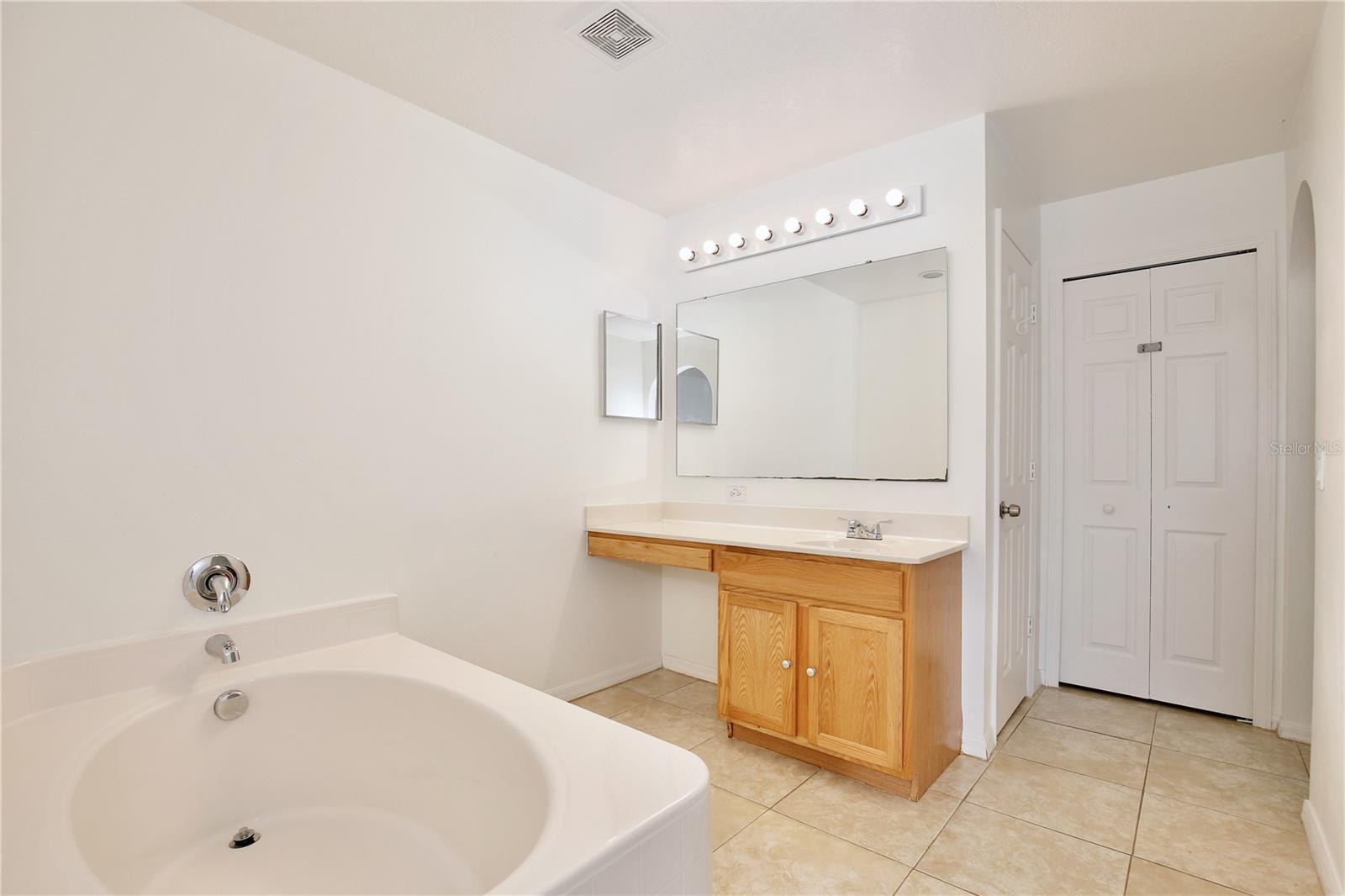 Image 21 of 49 For 629 Milford Drive