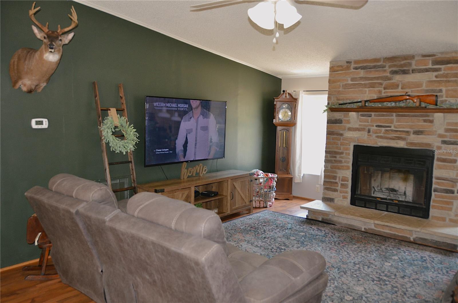 Listing photo id 8 for 11499 Sedate Street