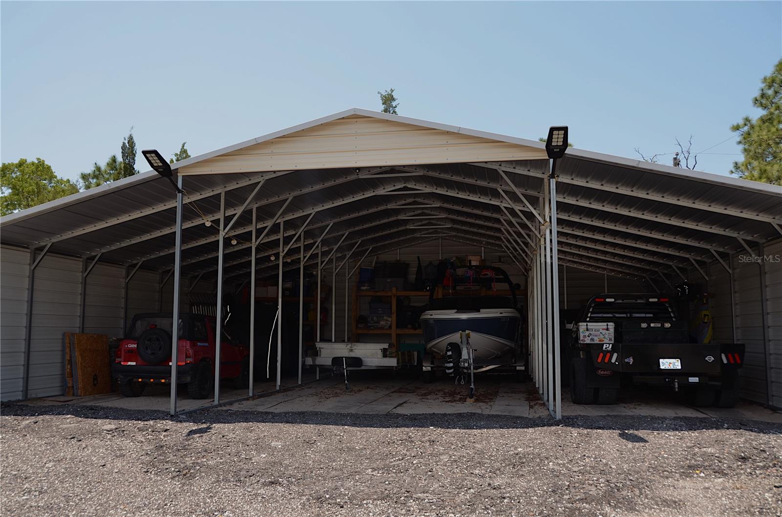 Listing photo id 11 for 11499 Sedate Street