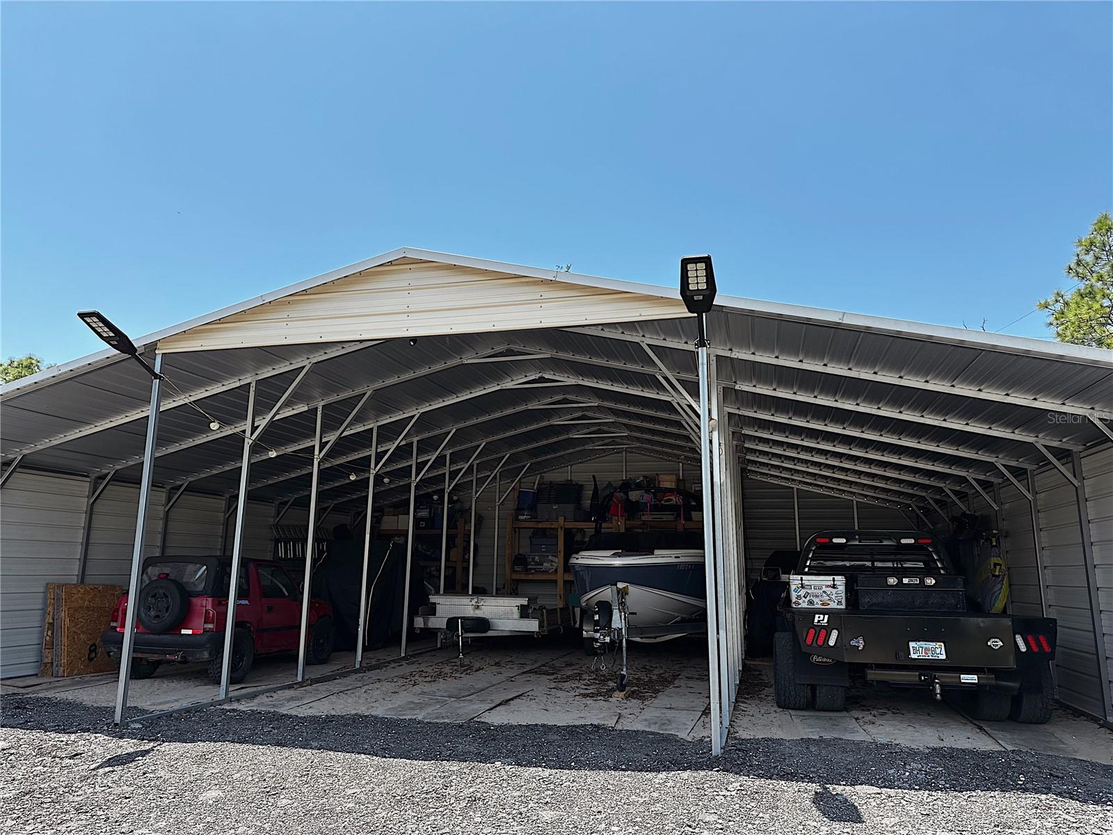 Listing photo id 34 for 11499 Sedate Street