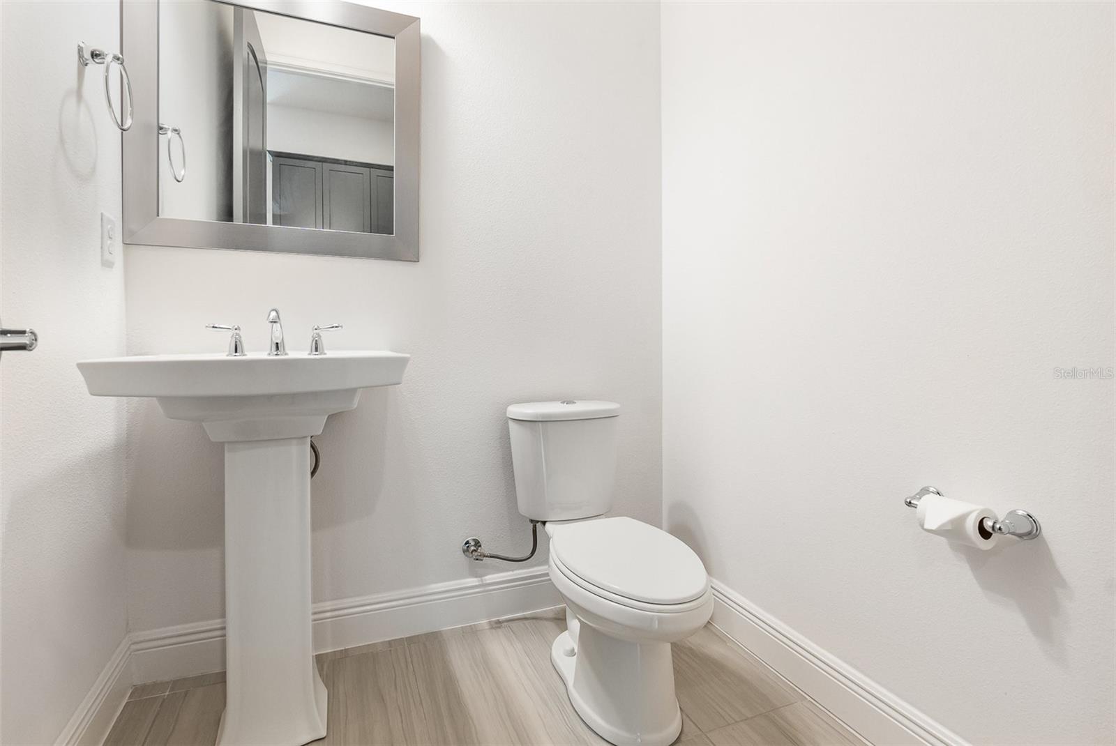 Image 10 of 40 For 10266r Beechwood Lane
