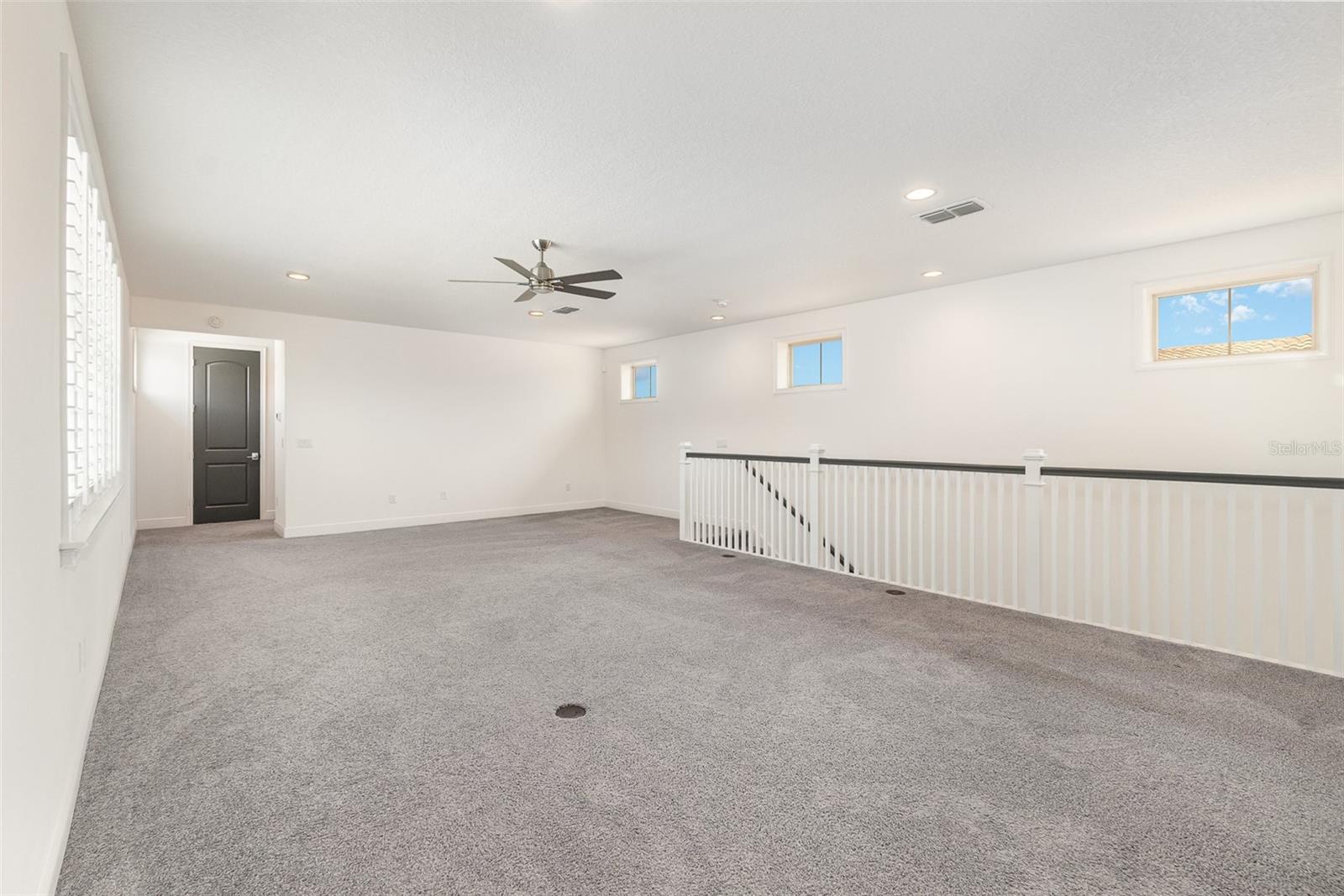 Image 19 of 40 For 10266r Beechwood Lane
